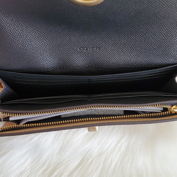 Beautiful Coach Wallet With Charm - Picture 6 of 8